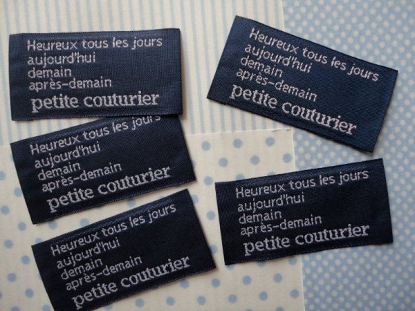 画像1: petite couturier・刺繍タグ（紺）5枚セット (1)