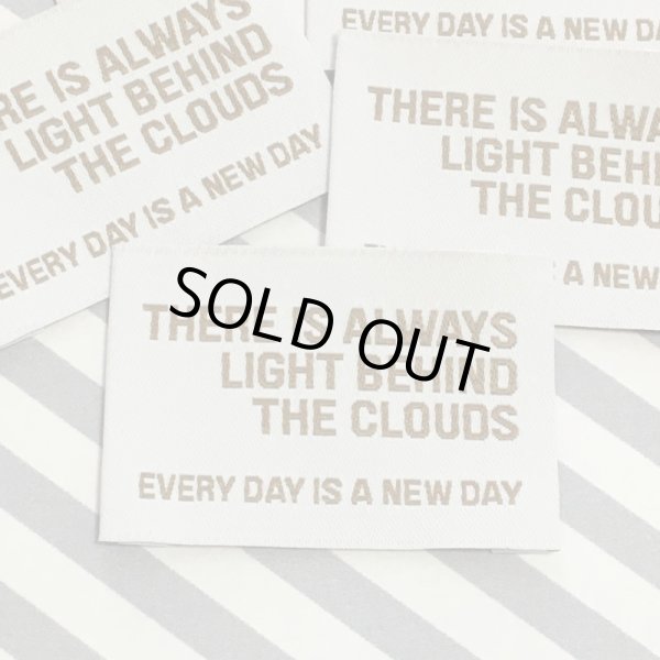 画像1: 刺繍タグ(THERE IS ALWAYS) 白ベース（モカ） (1)