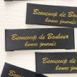 画像1: Beaucoup de Bonheur 刺繍タグA　黒ベース（ゴールド） (1)