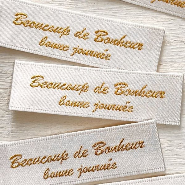 画像1: Beaucoup de Bonheur 刺繍タグA（ゴールド） (1)