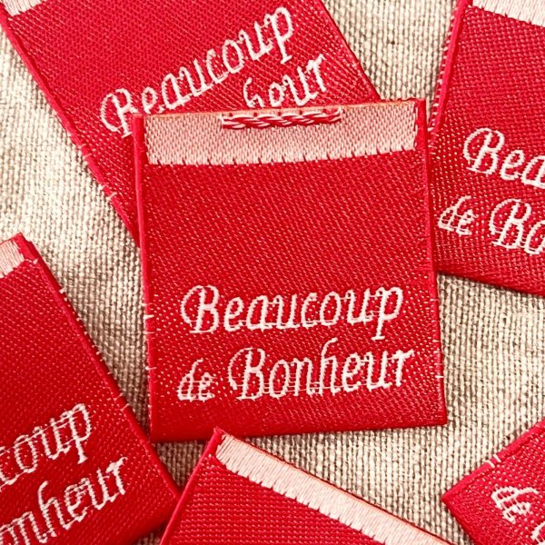 画像1: ピスネームタグ　beaucoup de bonheur　赤 (1)